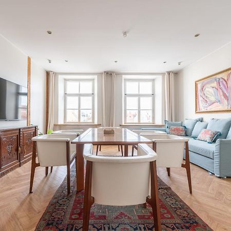 Old Town - Boutique Hall Square Apartment Tallinn Dış mekan fotoğraf