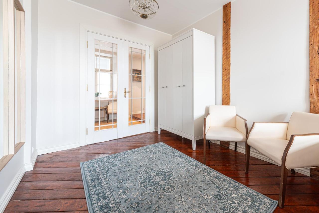 Old Town - Boutique Hall Square Apartment Tallinn Dış mekan fotoğraf